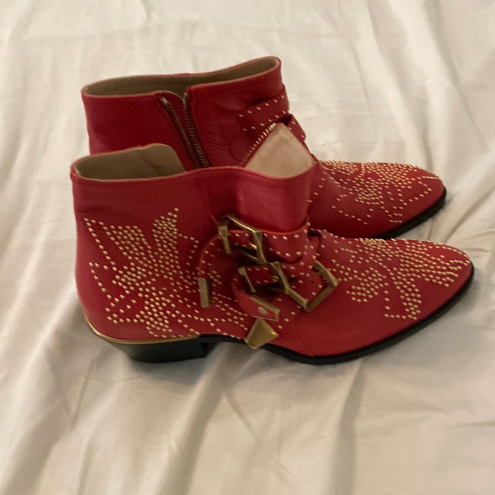 Chloe red leather gold-studded boots, size 37.5, made in Italy, never worn